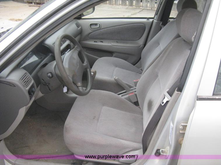 image for item G8479 2001 Chevrolet Prizm Lsi