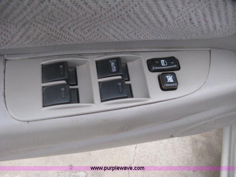 image for item G8479 2001 Chevrolet Prizm Lsi