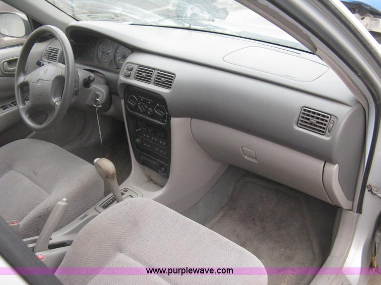 image for item G8479 2001 Chevrolet Prizm Lsi