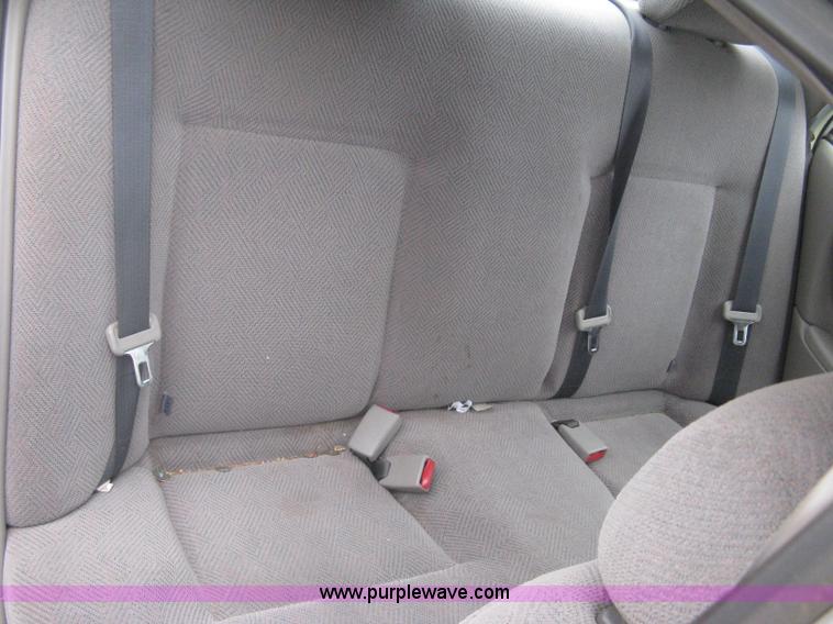 image for item G8479 2001 Chevrolet Prizm Lsi