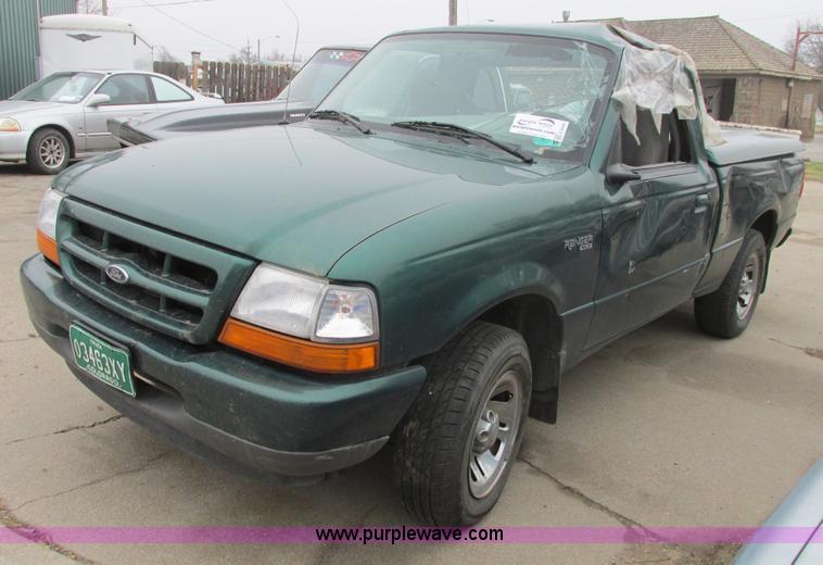 image for item G8480 1999 Ford Ranger XLT Sport pickup truck