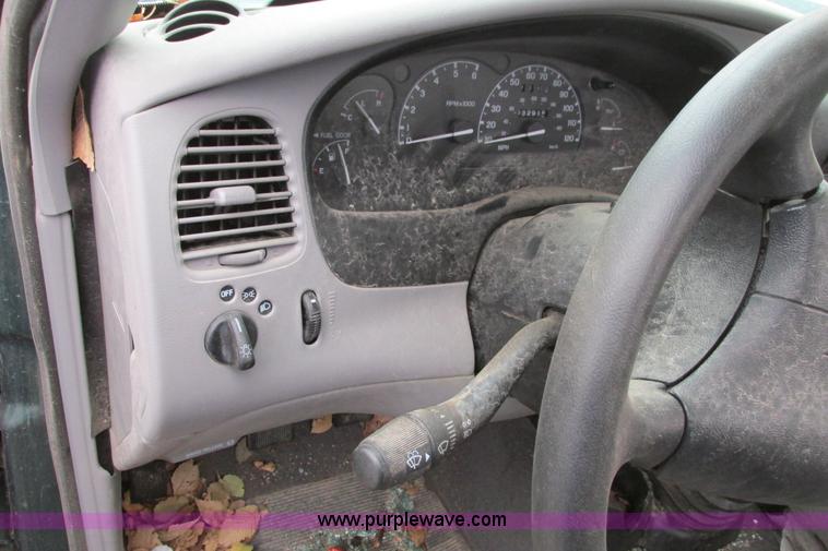 image for item G8480 1999 Ford Ranger XLT Sport pickup truck