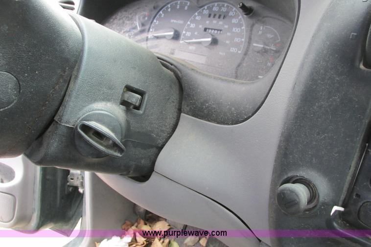 image for item G8480 1999 Ford Ranger XLT Sport pickup truck