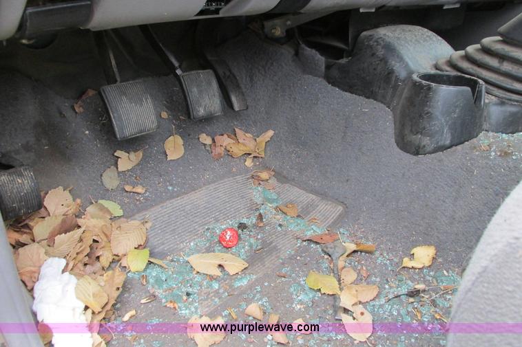 image for item G8480 1999 Ford Ranger XLT Sport pickup truck