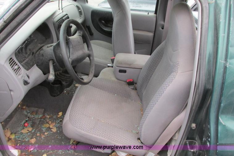 image for item G8480 1999 Ford Ranger XLT Sport pickup truck