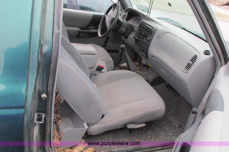 image for item G8480 1999 Ford Ranger XLT Sport pickup truck