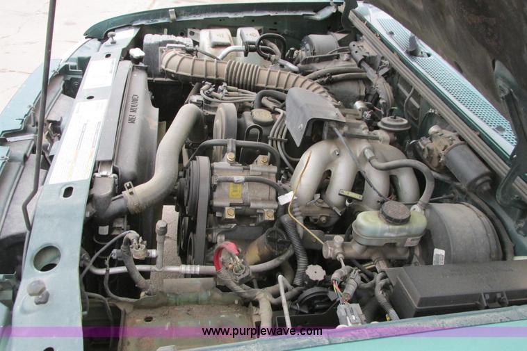 image for item G8480 1999 Ford Ranger XLT Sport pickup truck