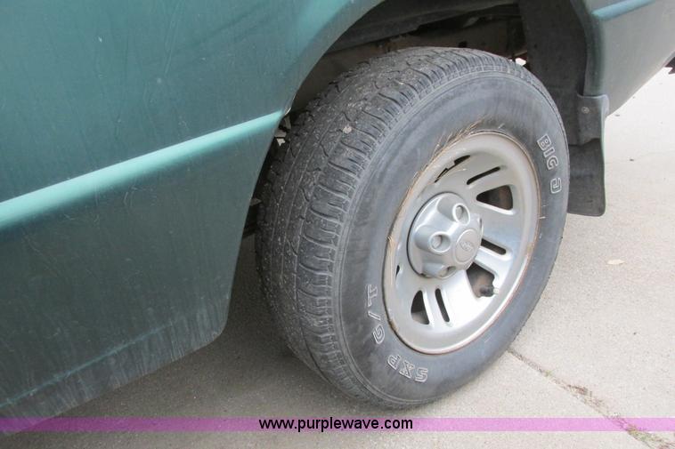image for item G8480 1999 Ford Ranger XLT Sport pickup truck