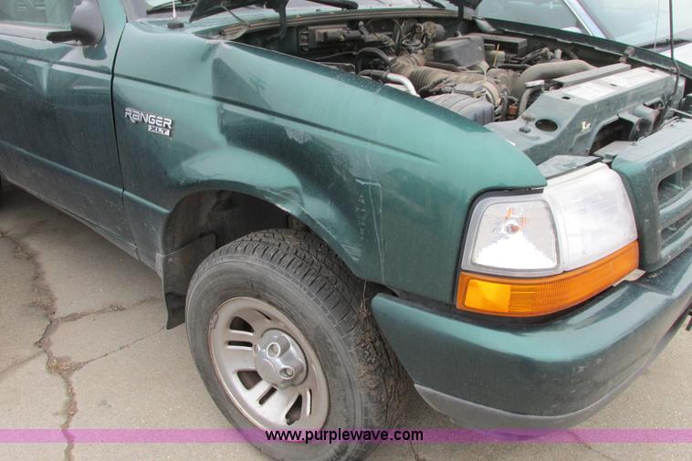 image for item G8480 1999 Ford Ranger XLT Sport pickup truck