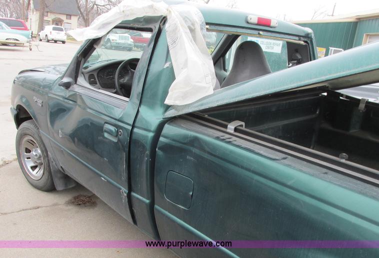 image for item G8480 1999 Ford Ranger XLT Sport pickup truck