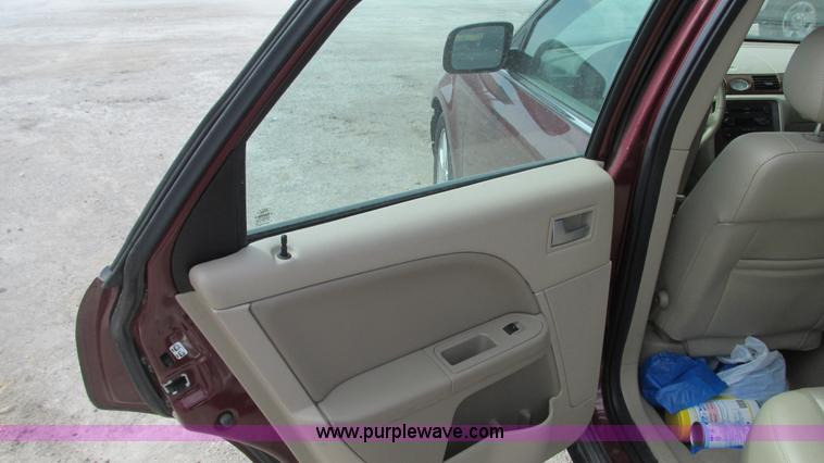 image for item G9151 2006 Ford Five Hundred Limited