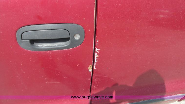 image for item G9152 1997 Dodge Dakota SLT Club Cab pickup truck