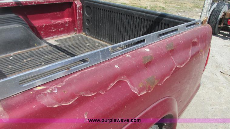 image for item G9152 1997 Dodge Dakota SLT Club Cab pickup truck