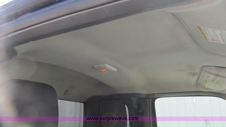 image for item G9153 2004 Ford Ranger XLT SuperCab pickup truck