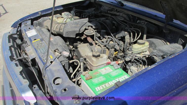 image for item G9153 2004 Ford Ranger XLT SuperCab pickup truck