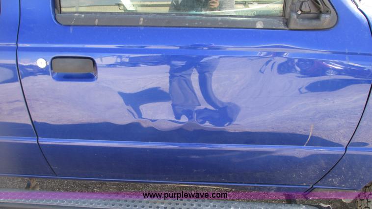 image for item G9153 2004 Ford Ranger XLT SuperCab pickup truck