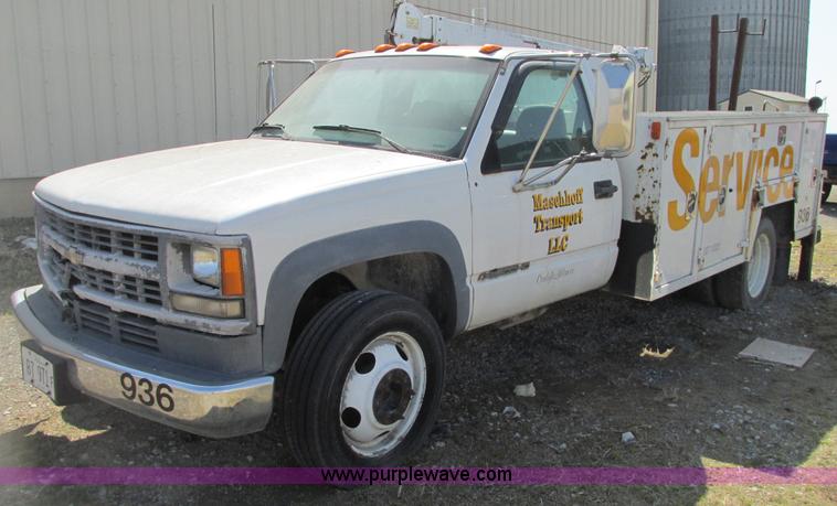 image for item G9154 1997 Chevrolet Cheyenne 3500HD service truck
