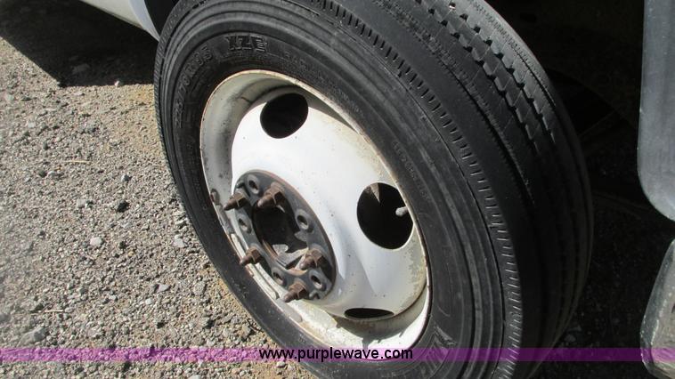 image for item G9154 1997 Chevrolet Cheyenne 3500HD service truck