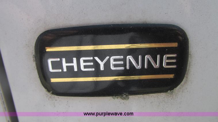 image for item G9154 1997 Chevrolet Cheyenne 3500HD service truck