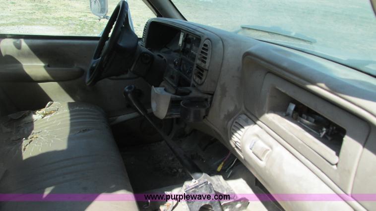image for item G9154 1997 Chevrolet Cheyenne 3500HD service truck