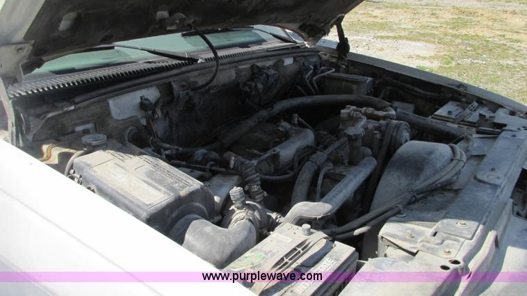 image for item G9154 1997 Chevrolet Cheyenne 3500HD service truck