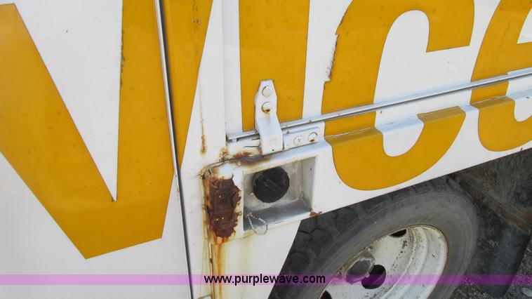 image for item G9154 1997 Chevrolet Cheyenne 3500HD service truck