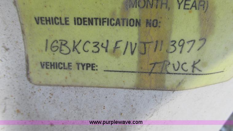 image for item G9154 1997 Chevrolet Cheyenne 3500HD service truck