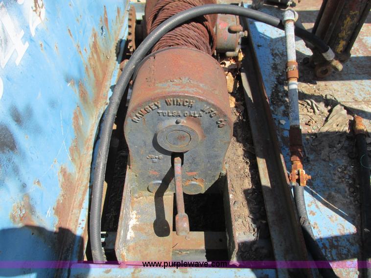 image for item G9326 Roll back wrecker truck bed