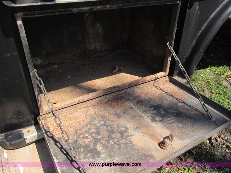 image for item G9327 flatbed