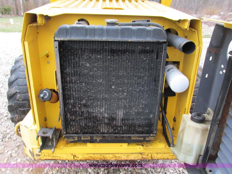 image for item G9334 2000 New Holland LS180 skid steer