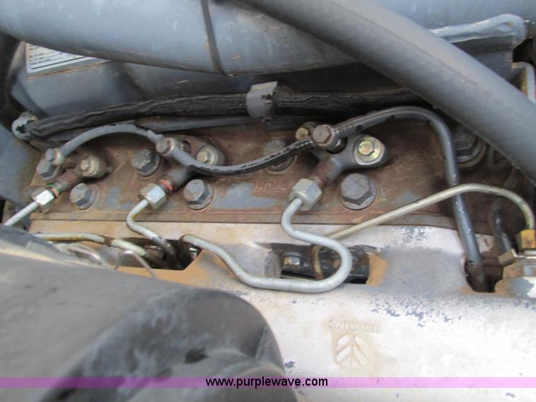 image for item G9334 2000 New Holland LS180 skid steer