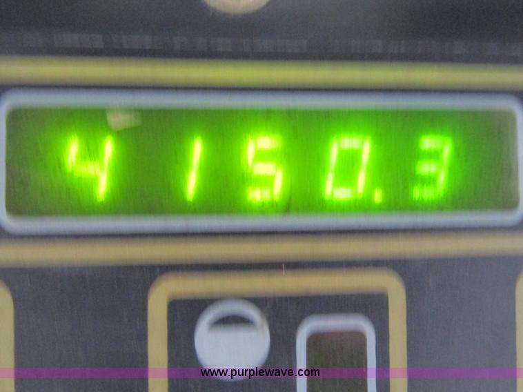 image for item G9334 2000 New Holland LS180 skid steer