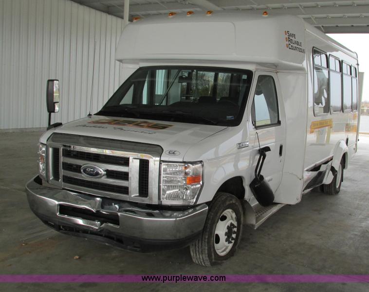 image for item G9336 2013 Ford E450 transit vehicle