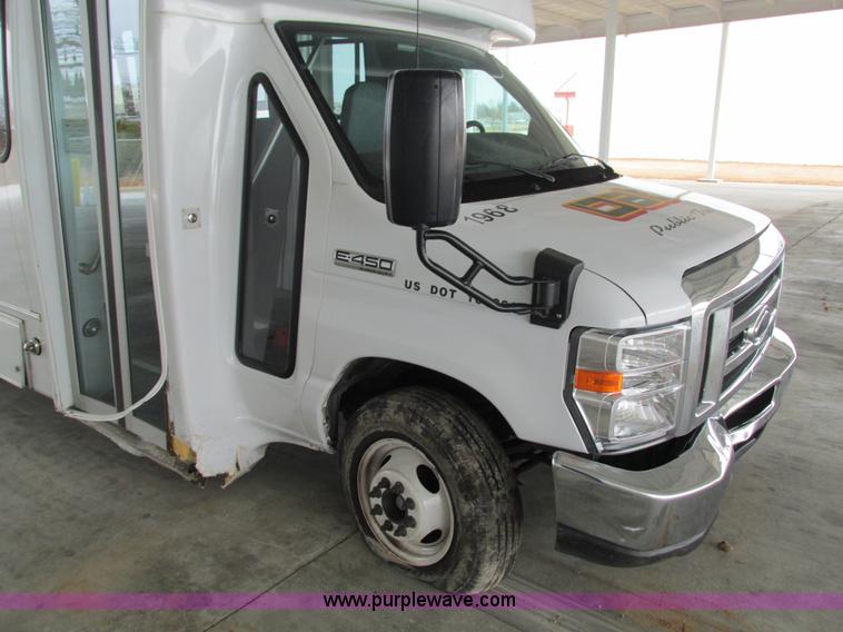 image for item G9336 2013 Ford E450 transit vehicle