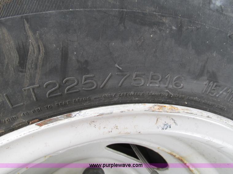 image for item G9336 2013 Ford E450 transit vehicle