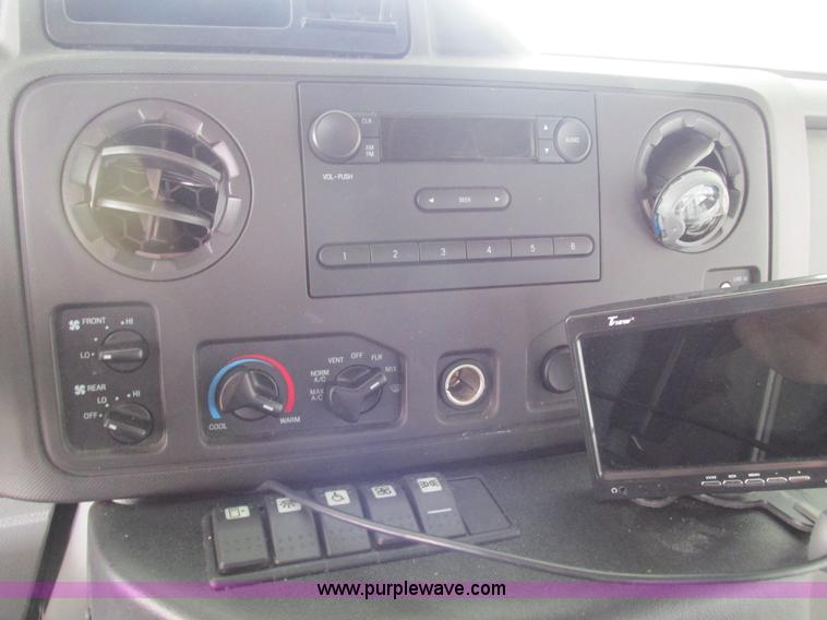 image for item G9336 2013 Ford E450 transit vehicle