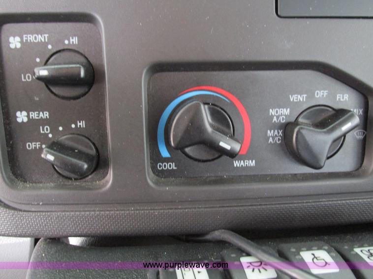 image for item G9336 2013 Ford E450 transit vehicle