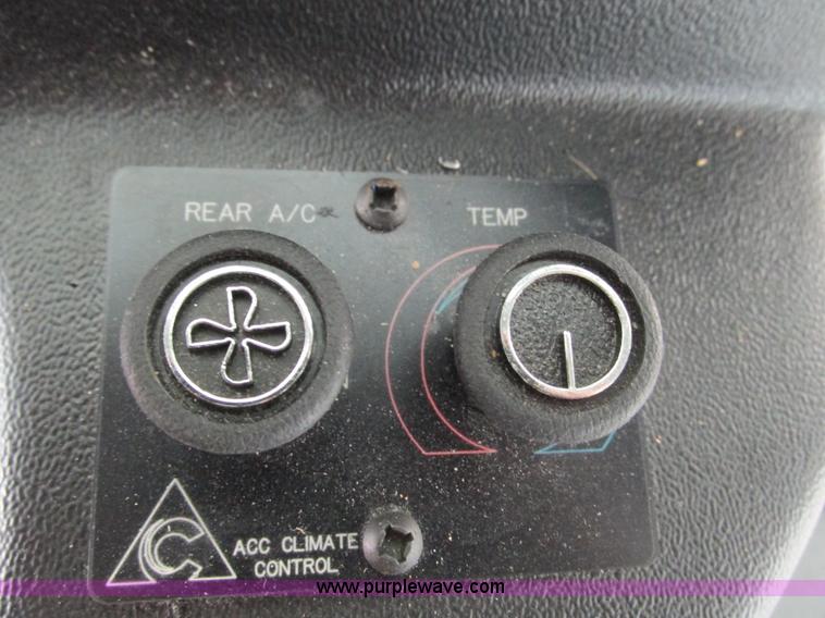 image for item G9336 2013 Ford E450 transit vehicle