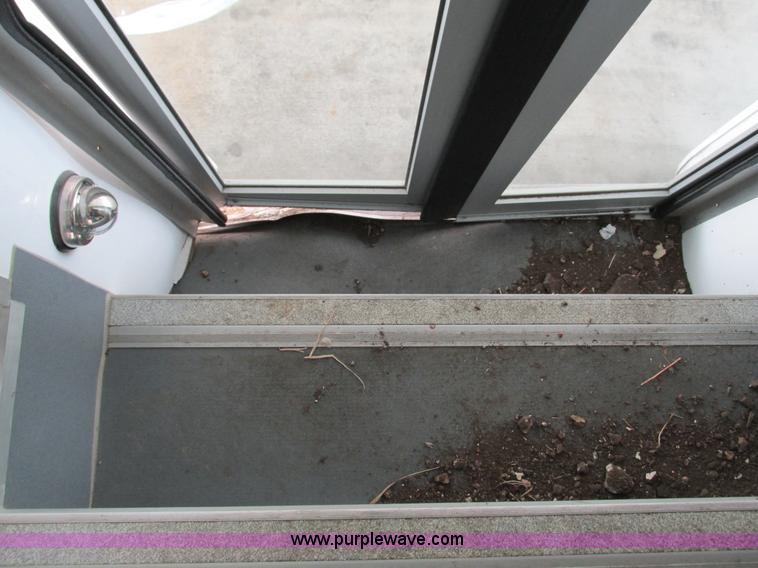 image for item G9336 2013 Ford E450 transit vehicle