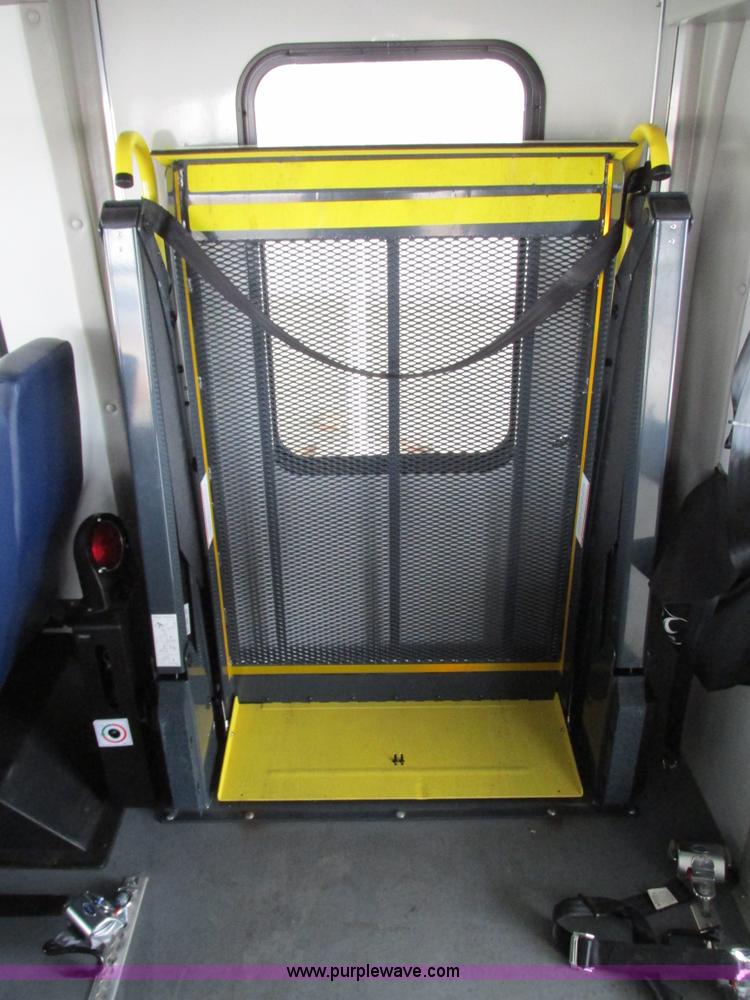 image for item G9336 2013 Ford E450 transit vehicle