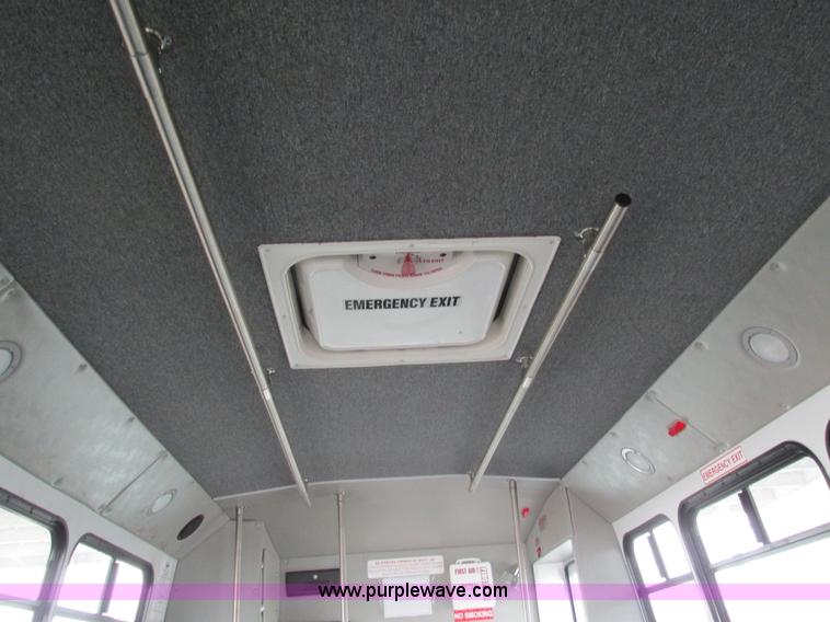 image for item G9336 2013 Ford E450 transit vehicle