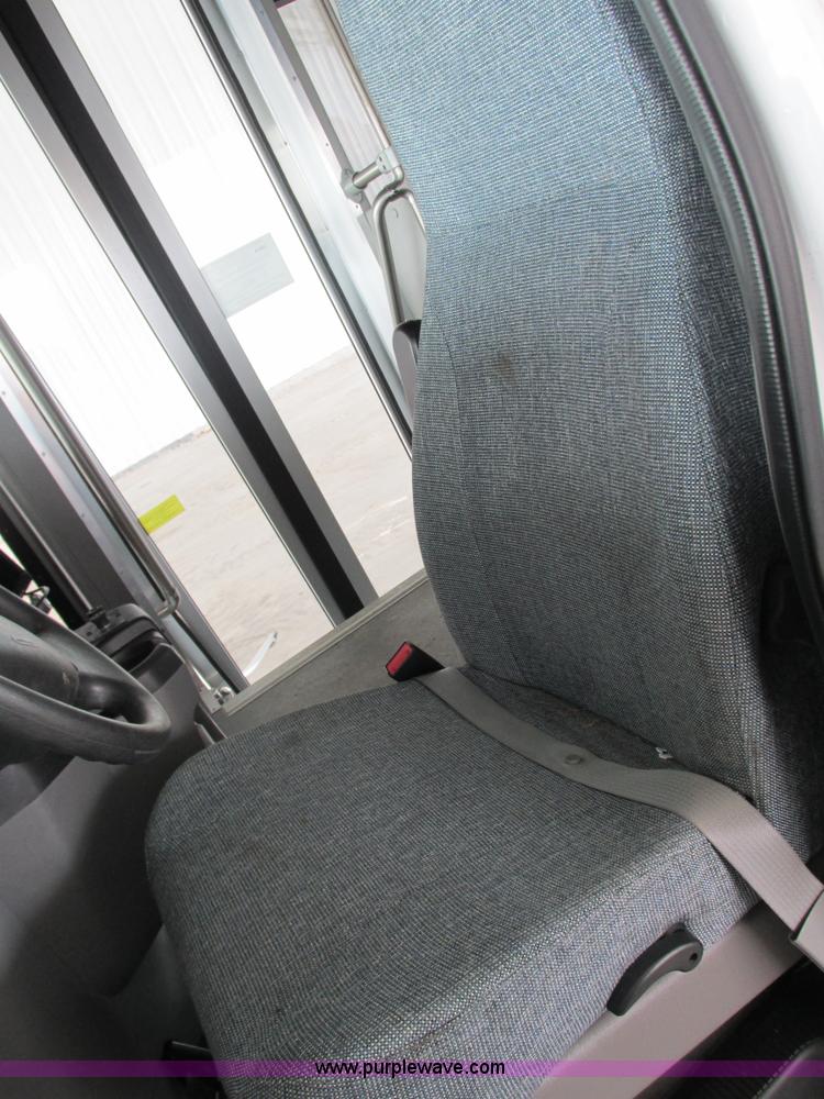 image for item G9336 2013 Ford E450 transit vehicle