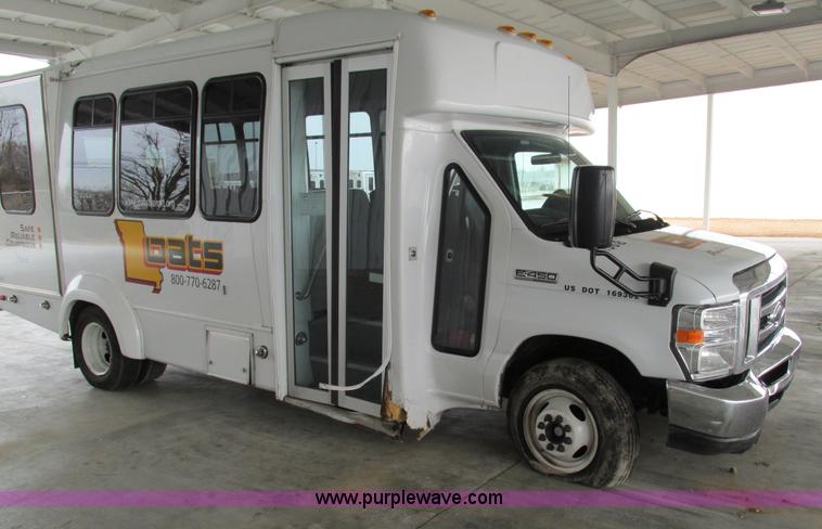 image for item G9336 2013 Ford E450 transit vehicle