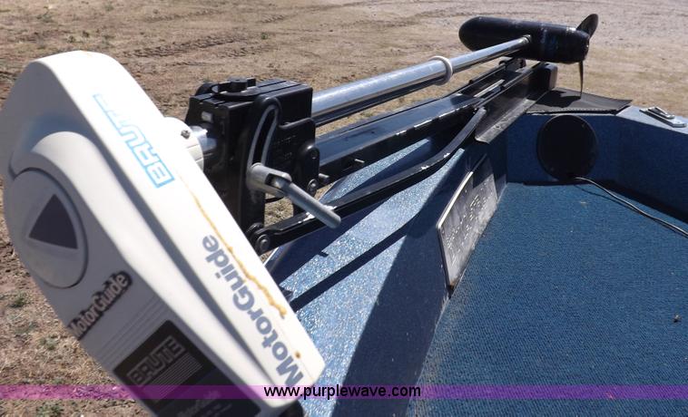 image for item H1955 1986 Ebb Tide Dyna Trac boat