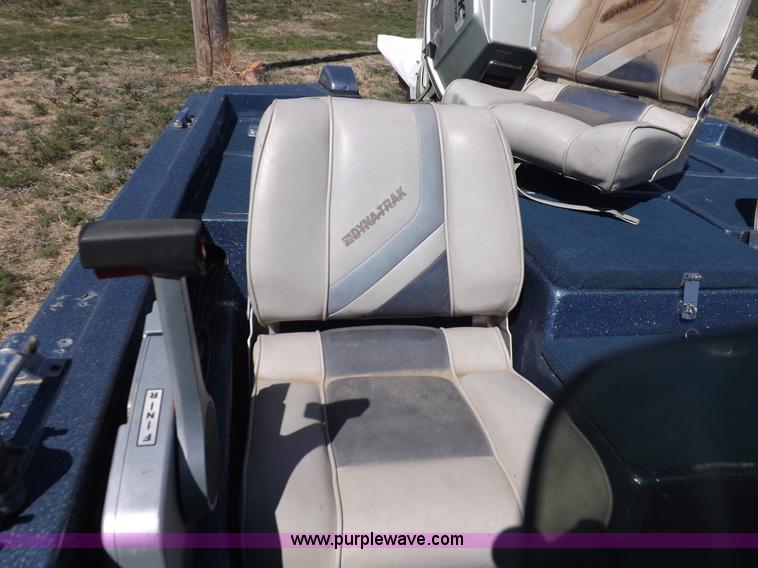 image for item H1955 1986 Ebb Tide Dyna Trac boat