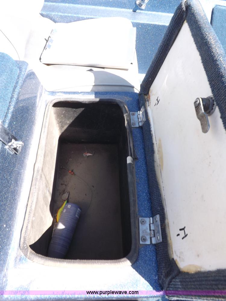 image for item H1955 1986 Ebb Tide Dyna Trac boat