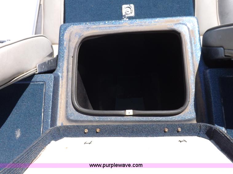 image for item H1955 1986 Ebb Tide Dyna Trac boat