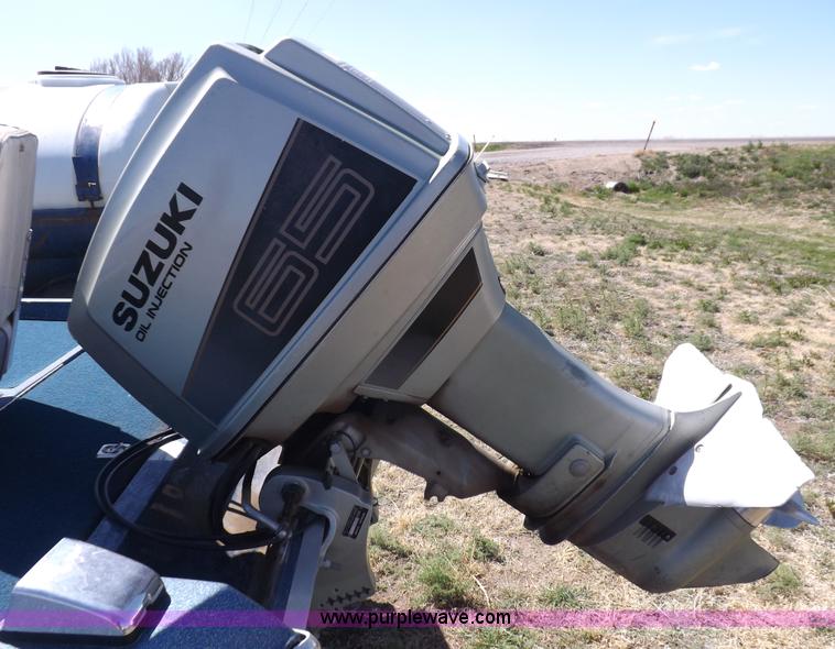 image for item H1955 1986 Ebb Tide Dyna Trac boat