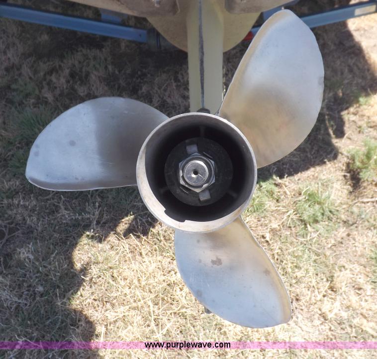 image for item H1955 1986 Ebb Tide Dyna Trac boat