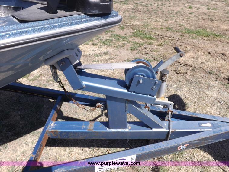 image for item H1955 1986 Ebb Tide Dyna Trac boat